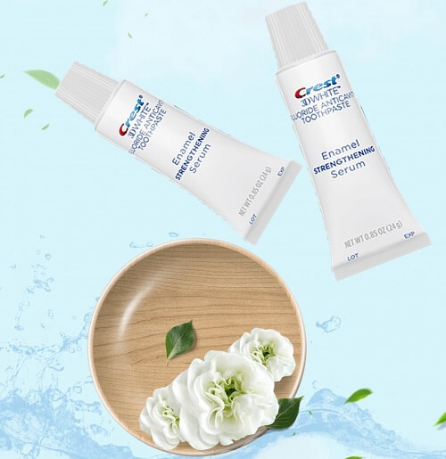 Crest 3D White Fluoride Toothpaste Enamel Strengthening Serum - được đánh giá là sản phẩm tích hợp đa công dụng về chăm sóc răng miệng