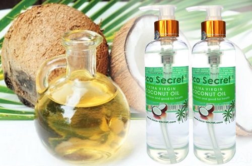 Dầu dừa Coco Secret chứa những chất kháng sinh tự nhiên giúp trị rụng tóc hiệu quả