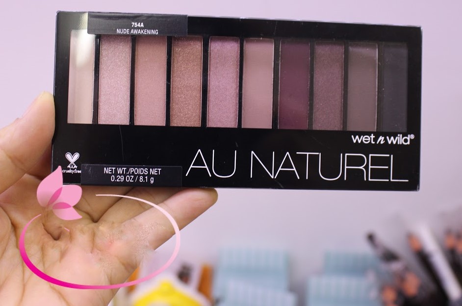 Biến hóa cùng phấn mắt Wet N Wild Au Naturel