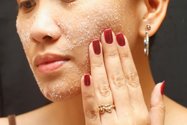 Sữa tắm tẩy tế bào chết Miyako Shower Body Scrub